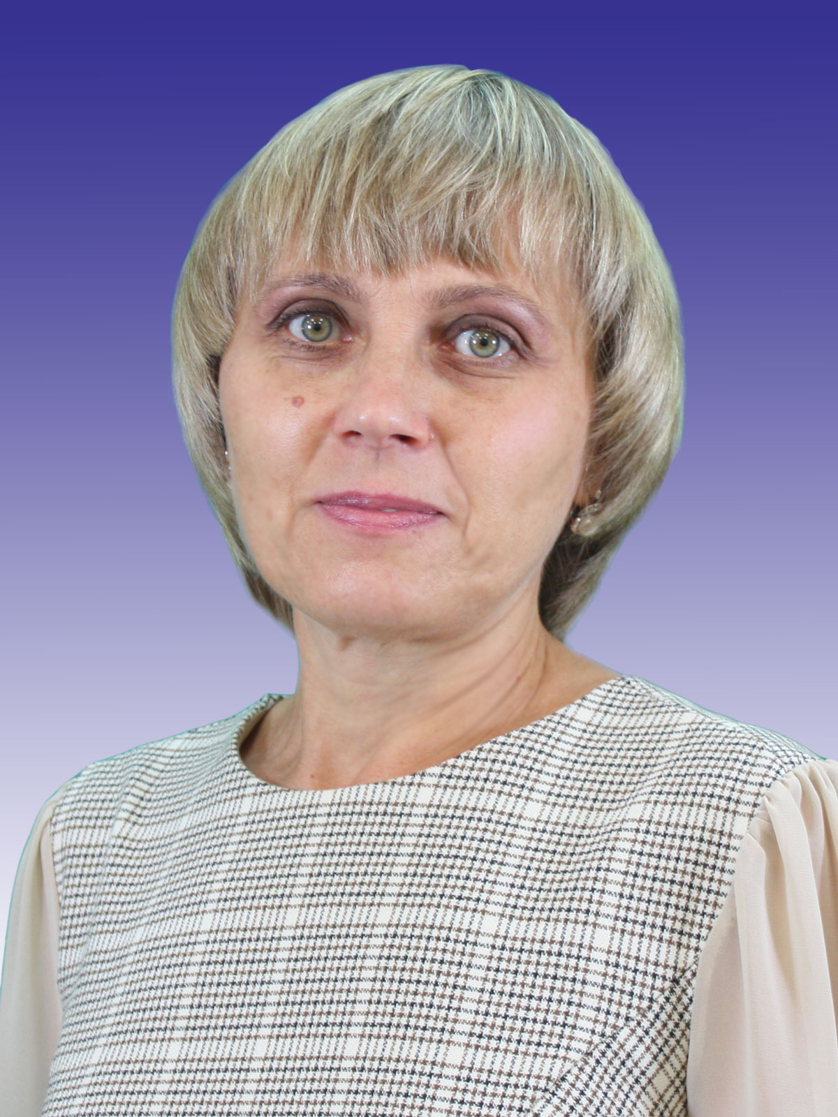 Комиссарова Светлана Николаевна.